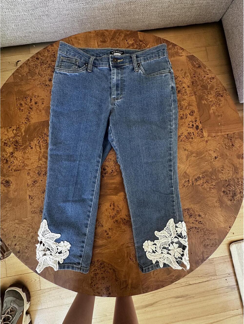 Venus Blue Denim Cropped Jeans with White Lace Applique Hem